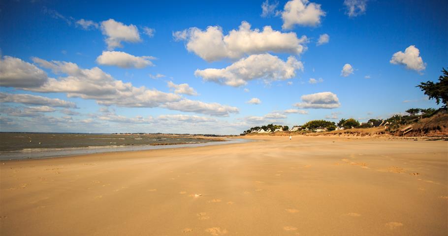 Plage Lanseria à Mesquer proche du Camping avec piscine à Mesquer Quimiac 44